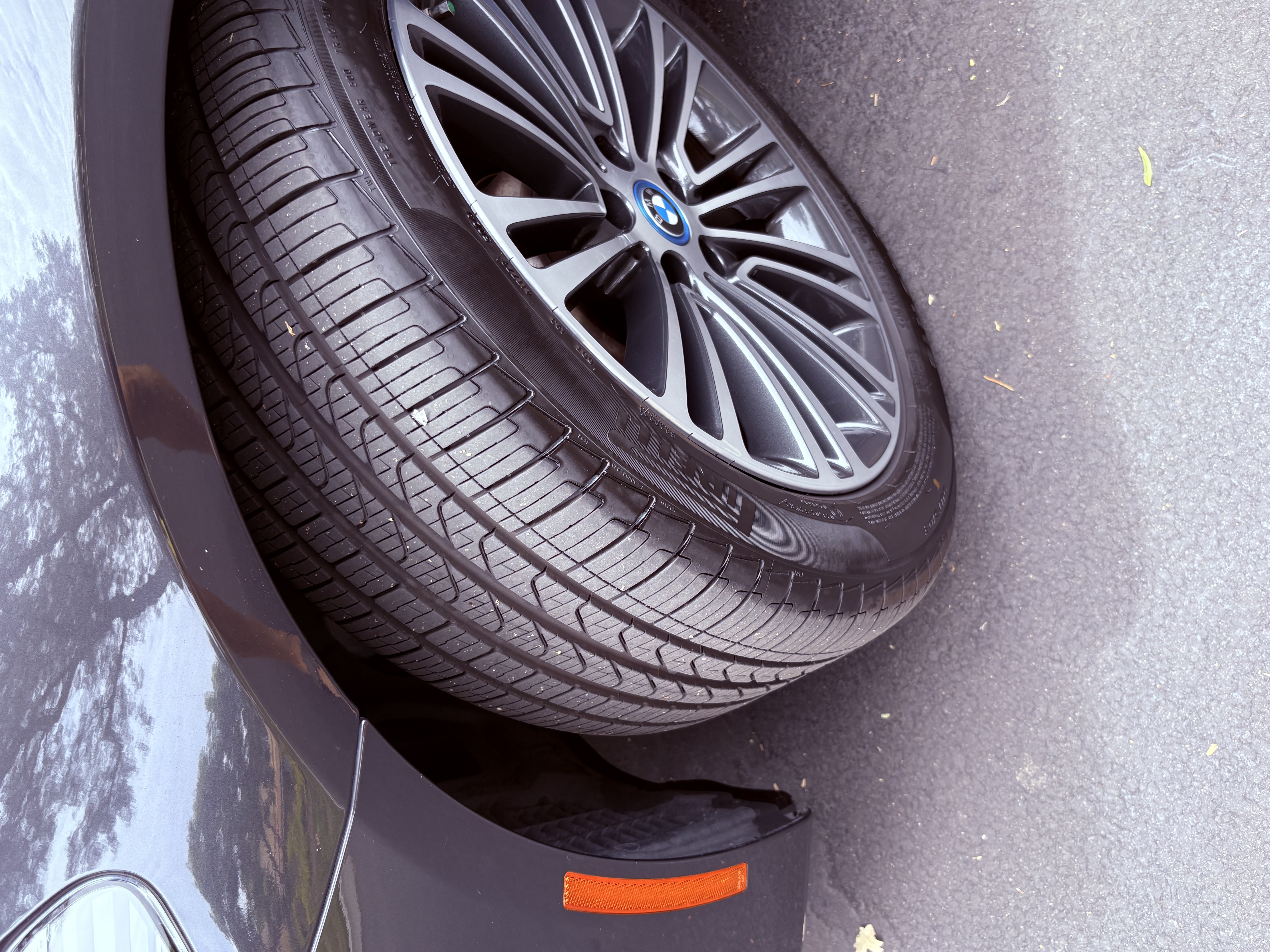 Used 2019 BMW 530e w/ Convenience Package RWD image 20