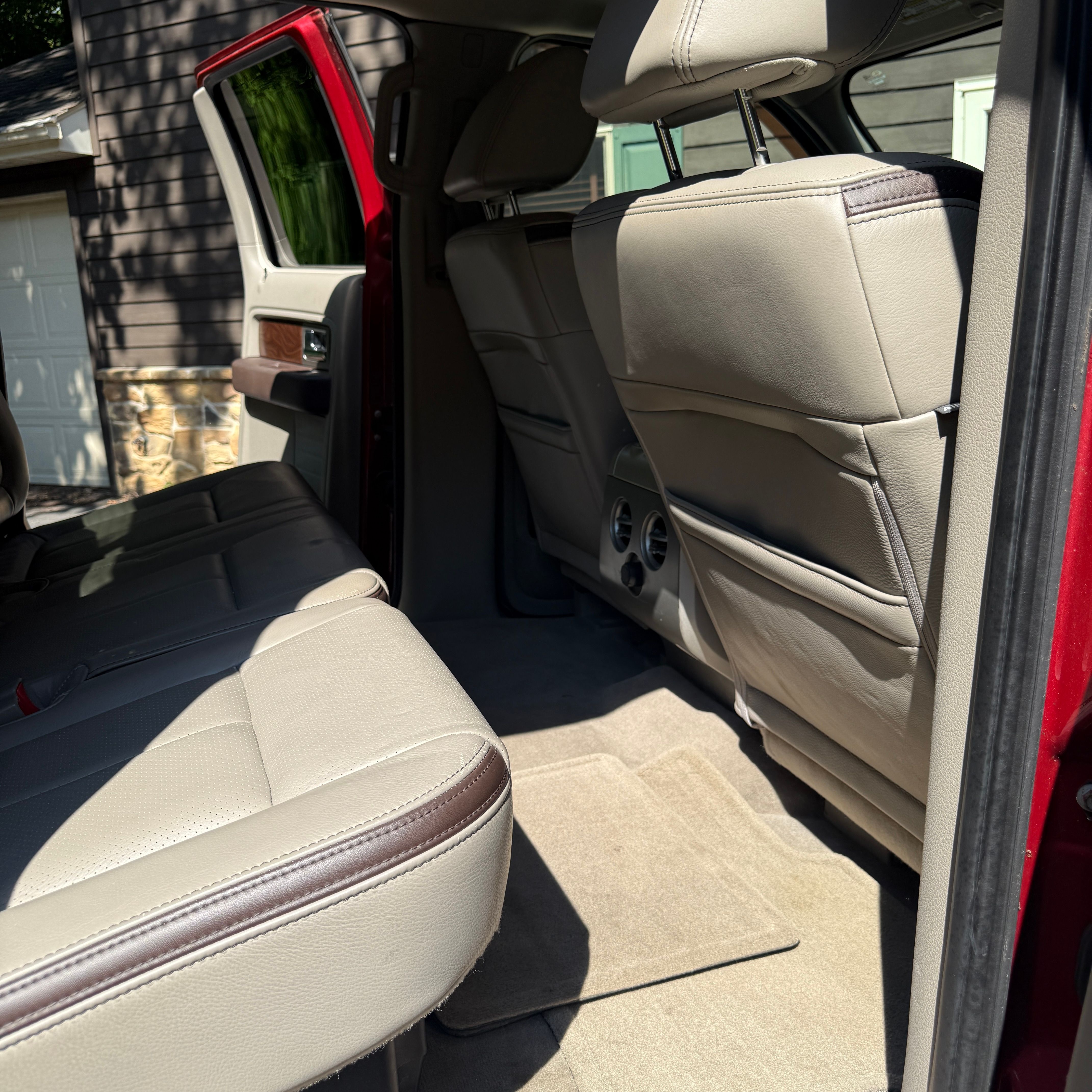 Used 2010 Ford F150 Lariat AWD/4WD image 11