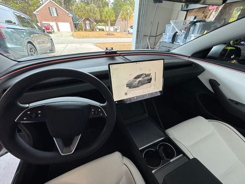 Used 2025 Tesla Model 3 Performance image 17