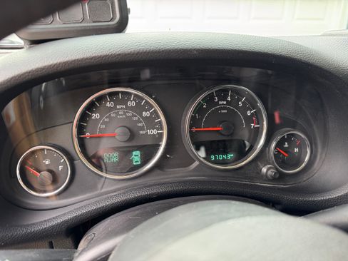 Used 2015 Jeep Wrangler Unlimited Sport w/ Quick Order Package 24S image 10