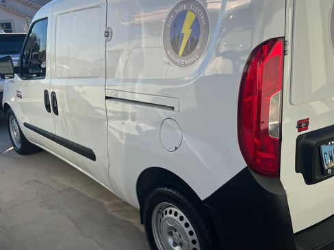 Used 2021 RAM ProMaster City Tradesman image 14