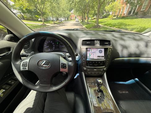 Used 2012 Lexus IS 250C w/ Luxury Pkg RWD image 15