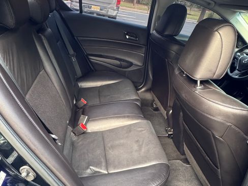 Used 2015 Acura ILX FWD image 11