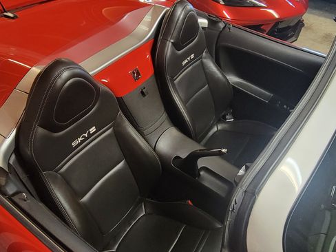 Used 2009 Saturn Sky Red Line image 6
