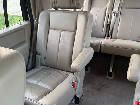 Used 2014 Ford Expedition Limited w/ Equipment Group 301A AWD/4WD image 16