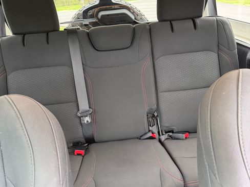 Used 2022 Jeep Wrangler Unlimited Rubicon image 30