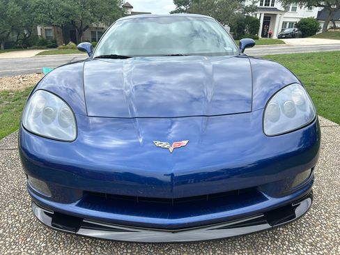 Used 2006 Chevrolet Corvette Coupe w/ Preferred Equipment Group RWD image 10