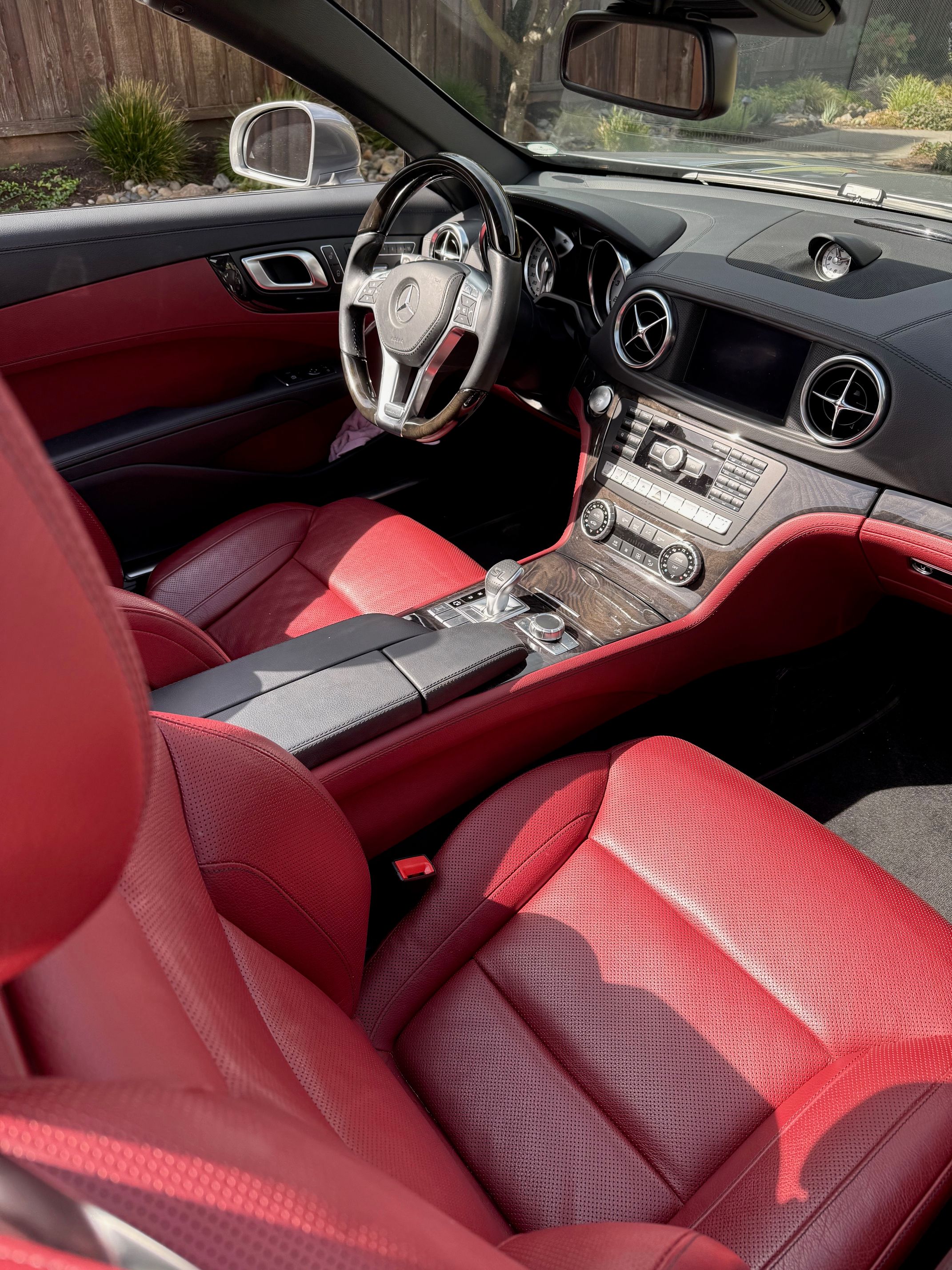 Used 2014 Mercedes-Benz SL 550 image 10