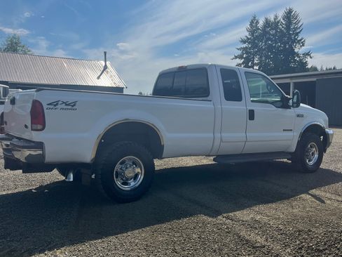 Used 2002 Ford F350 4x4 SuperCab Super Duty image 4