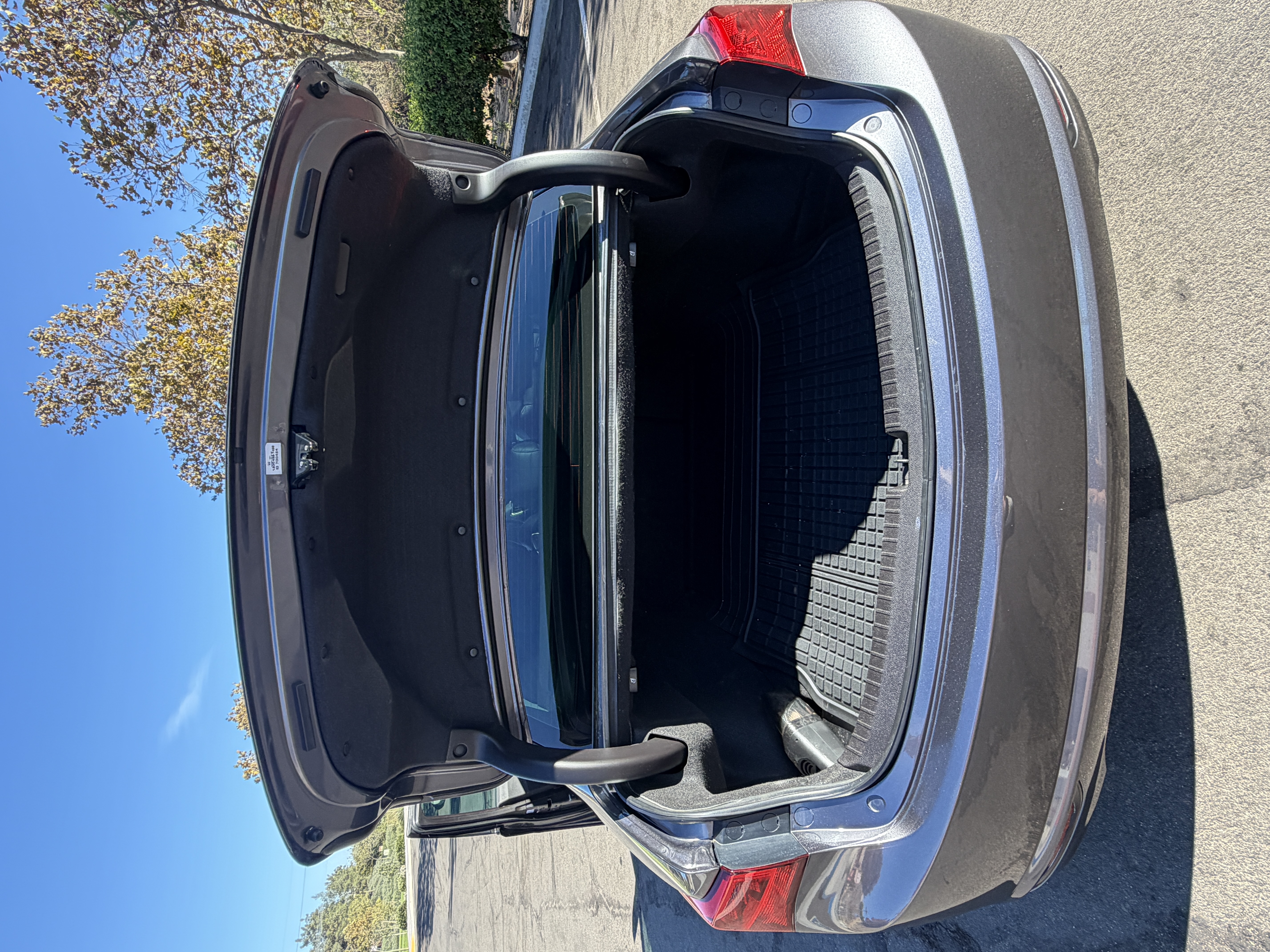 Used 2020 Acura TLX FWD image 11