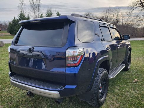 Used 2019 Toyota 4Runner TRD Off-Road Premium image 12