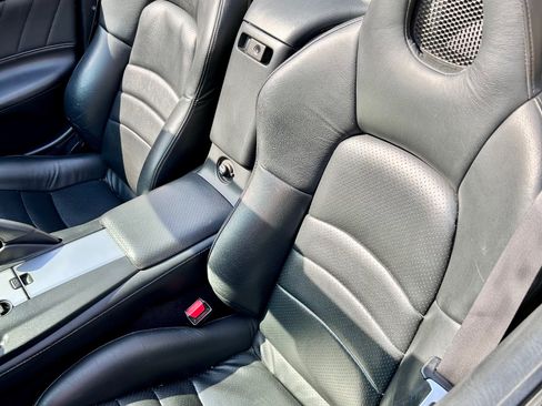 Used 2005 Honda S2000 image 8