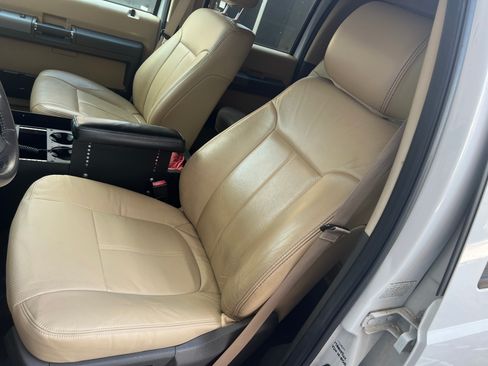 Used 2012 Ford F350 Lariat w/ FX4 Off Road Pkg image 22