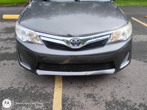 Used 2012 Toyota Camry LE FWD image 10