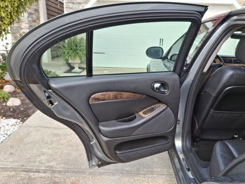 Used 2003 Jaguar S-TYPE 3.0 image 19