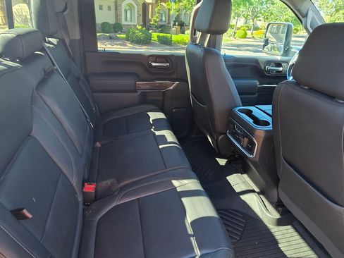 Used 2020 Chevrolet Silverado 2500 LTZ w/ LTZ Plus Package image 23