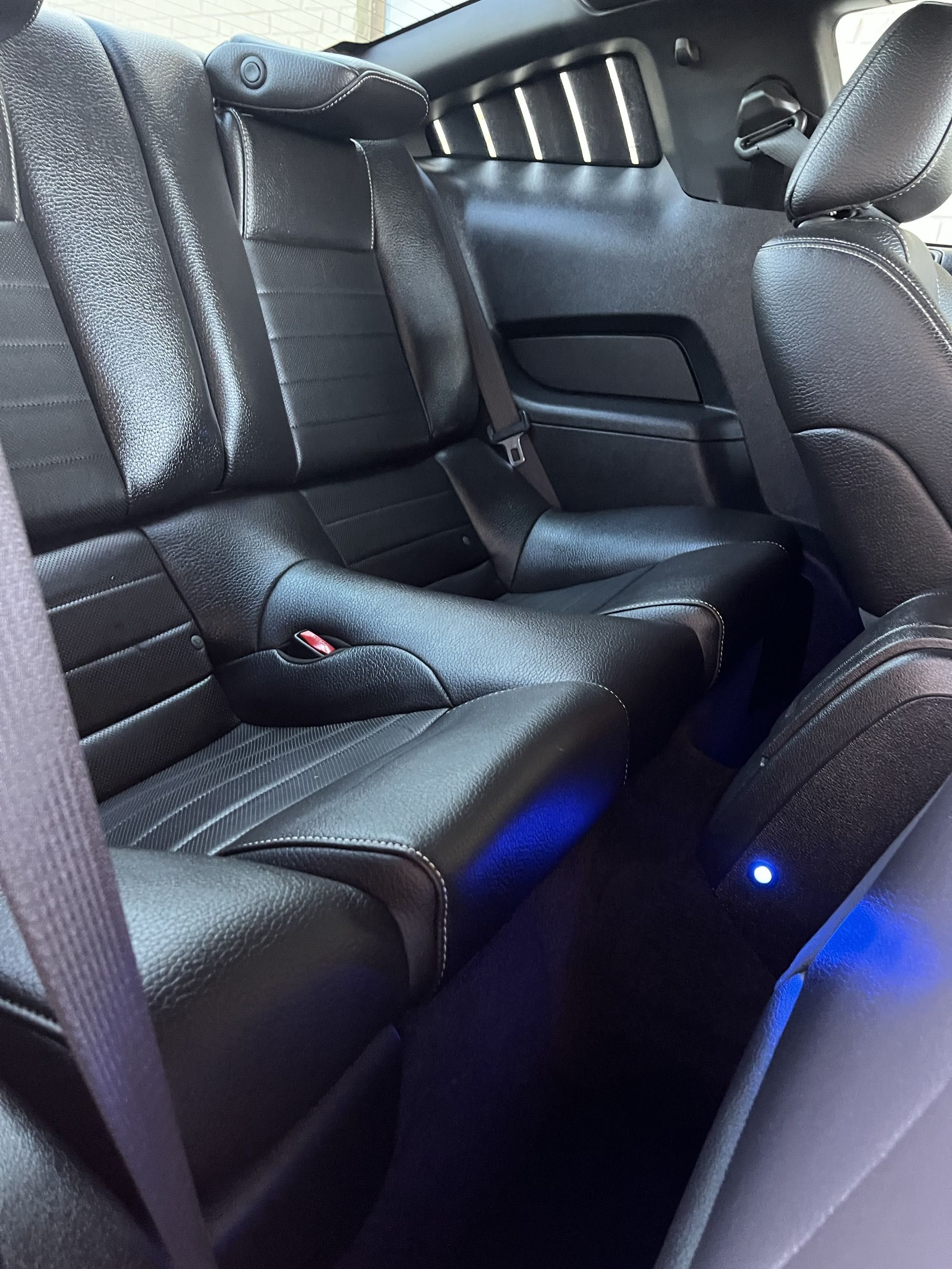 Used 2011 Ford Mustang GT Premium w/ Security Pkg RWD image 15
