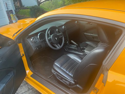 Used 2007 Ford Mustang GT Premium RWD image 10