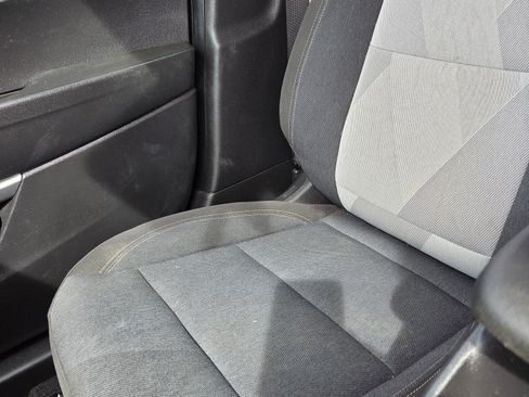 Used 2024 Chevrolet Trax LS w/ LS Convenience Package image 11