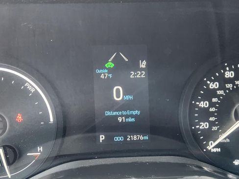 Used 2023 Toyota Sienna XLE image 10