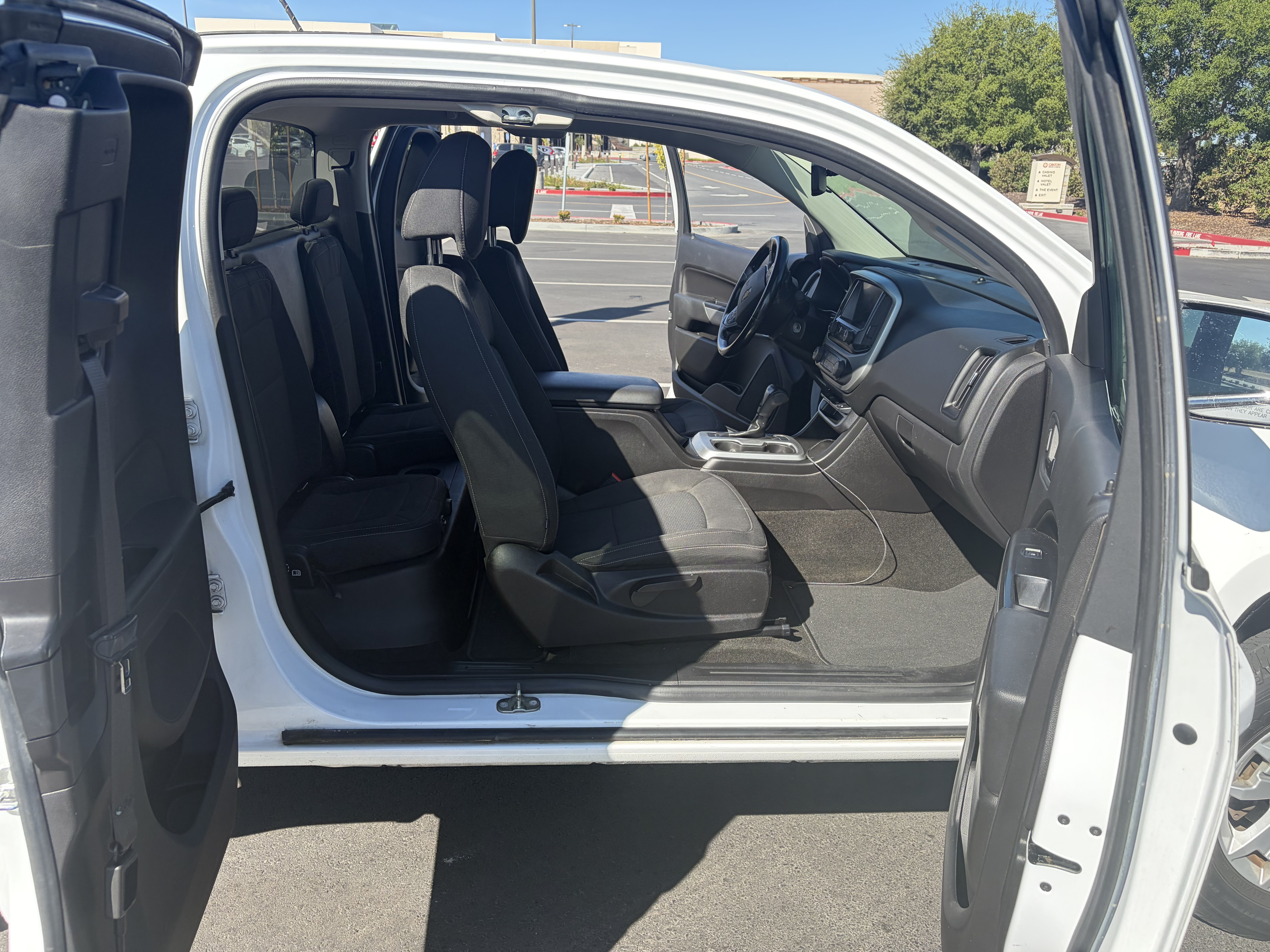 Used 2016 Chevrolet Colorado LT RWD image 9