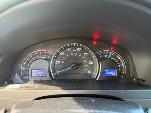 Used 2012 Toyota Camry LE FWD image 9