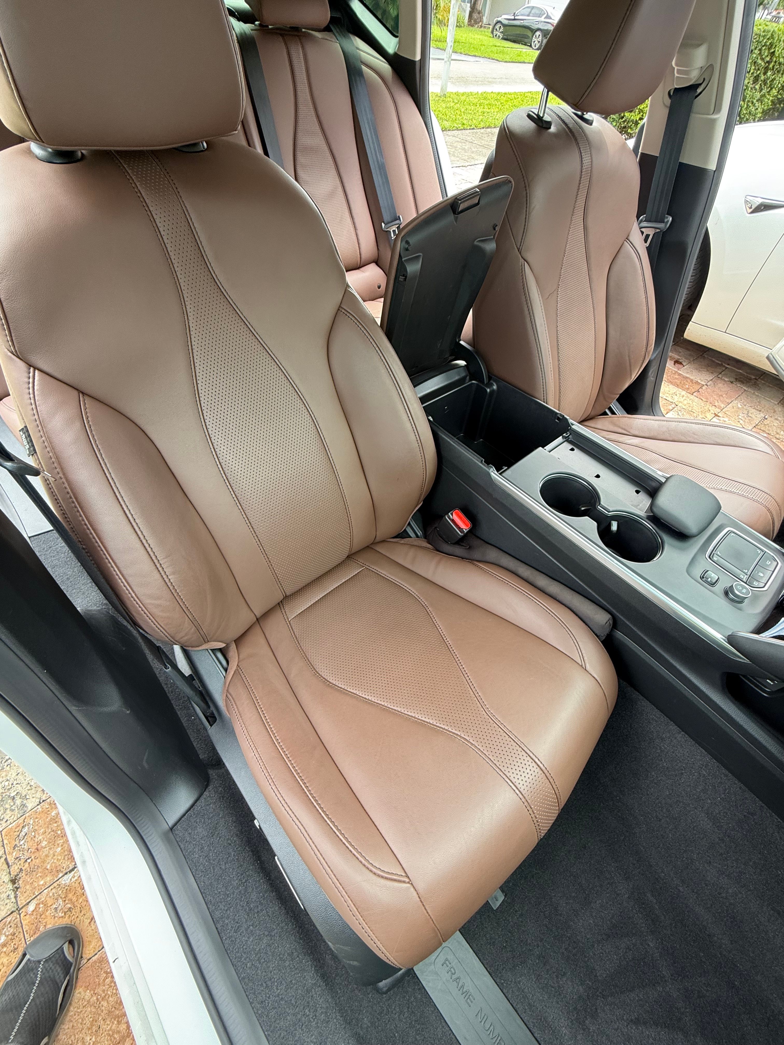 Used 2023 Acura TLX w/ Technology Package FWD image 21