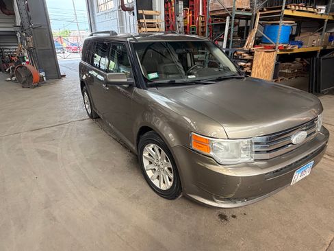 Used 2012 Ford Flex SEL w/ Equipment Group Order Code AWD/4WD image 8