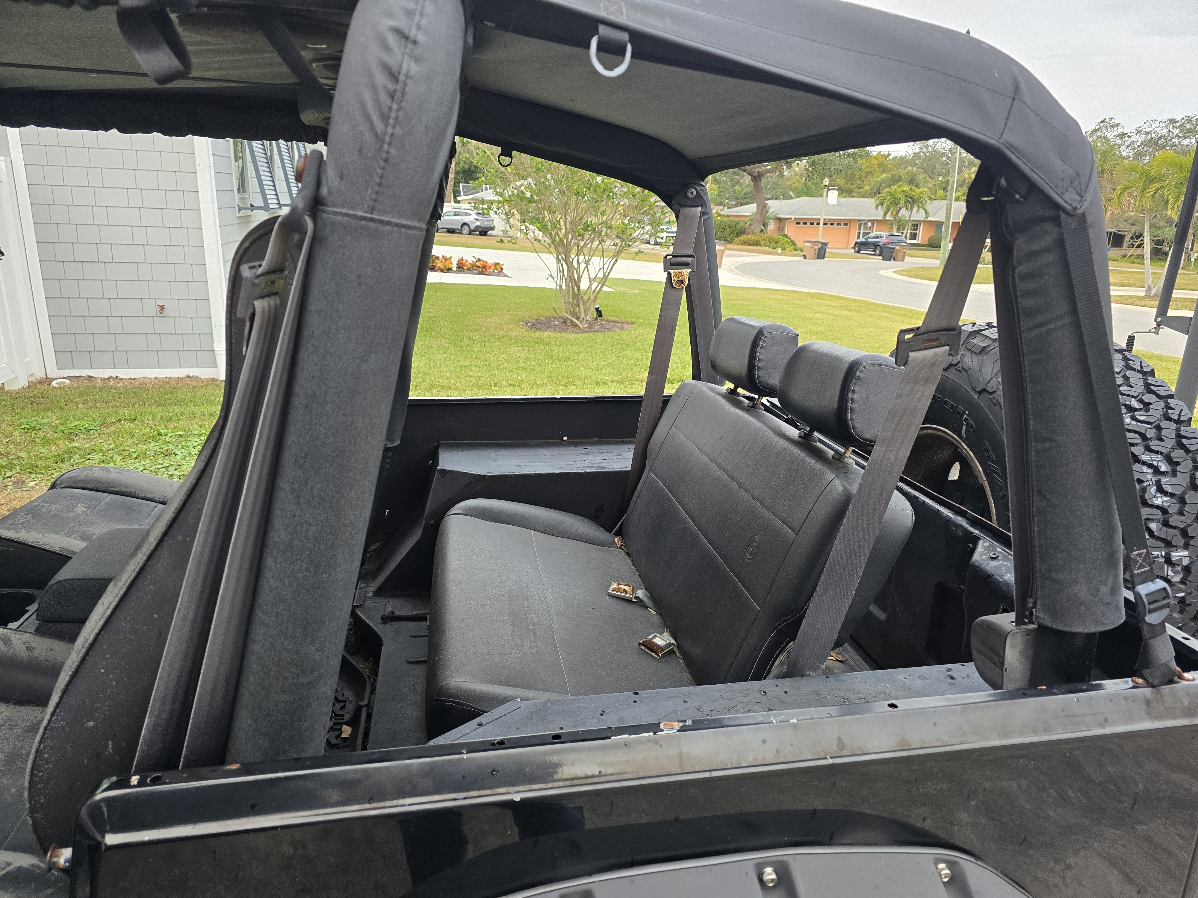 Used 1993 Jeep Wrangler 4WD image 4