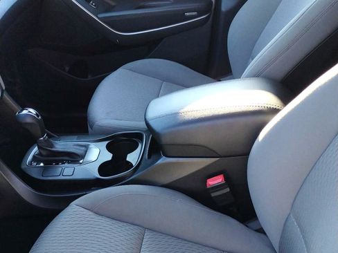 Used 2015 Hyundai Santa Fe Sport image 2