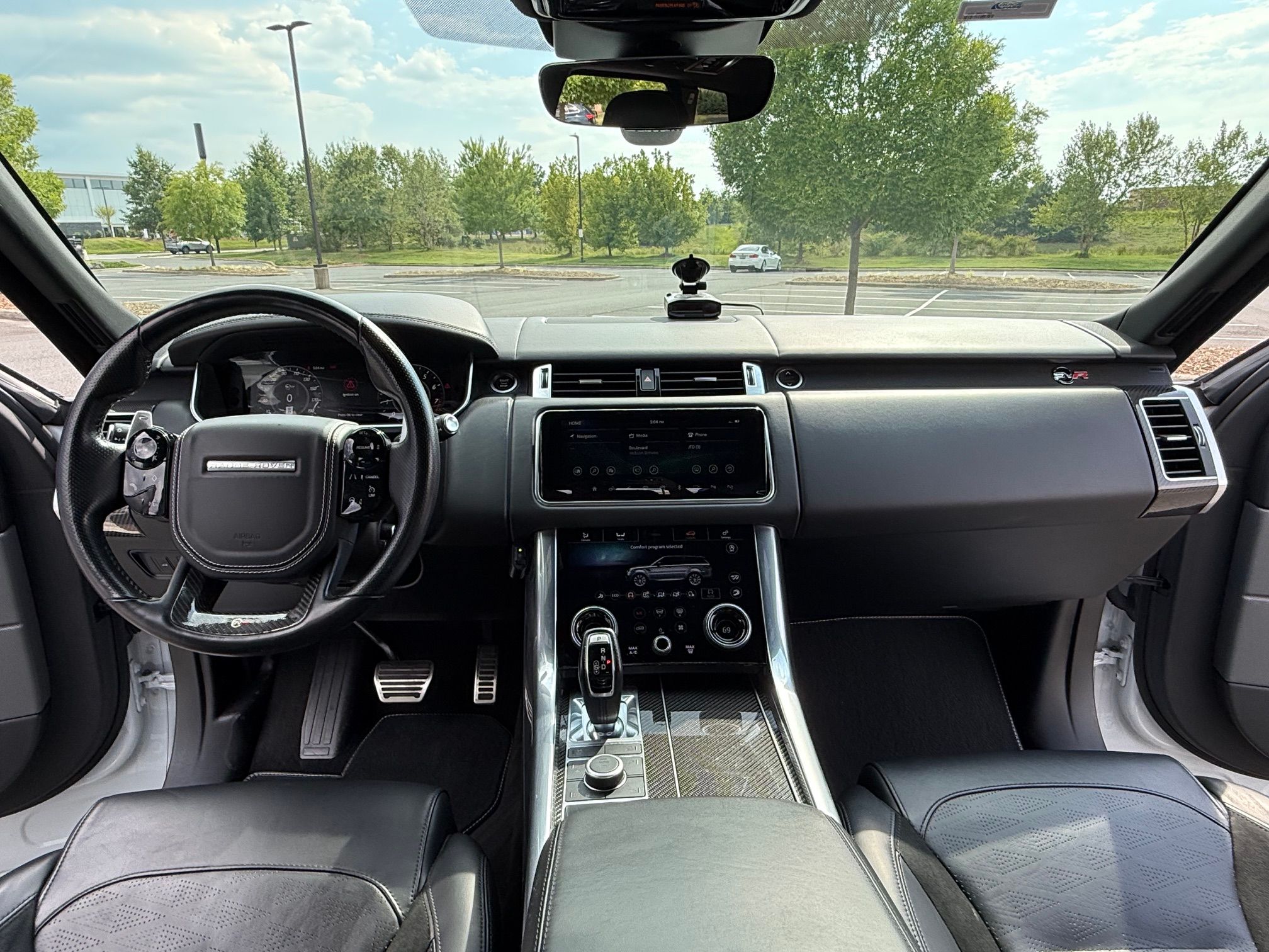Used 2020 Land Rover Range Rover Sport SVR AWD/4WD image 27