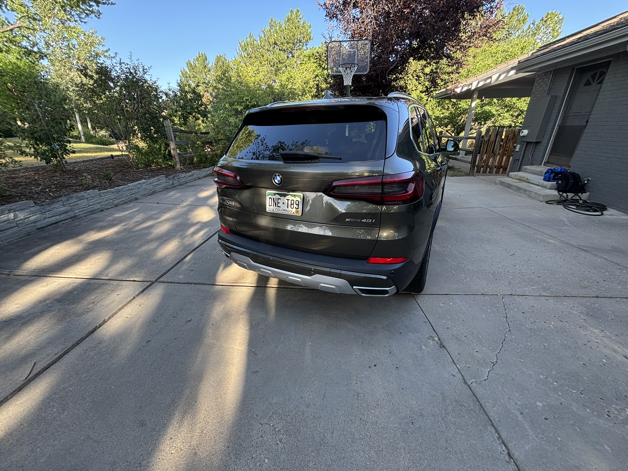 Used 2020 BMW X5 xDrive40i w/ Premium Package AWD/4WD image 2