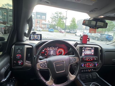 Used 2015 GMC Sierra 3500 Denali w/ Duramax Plus Package AWD/4WD image 2