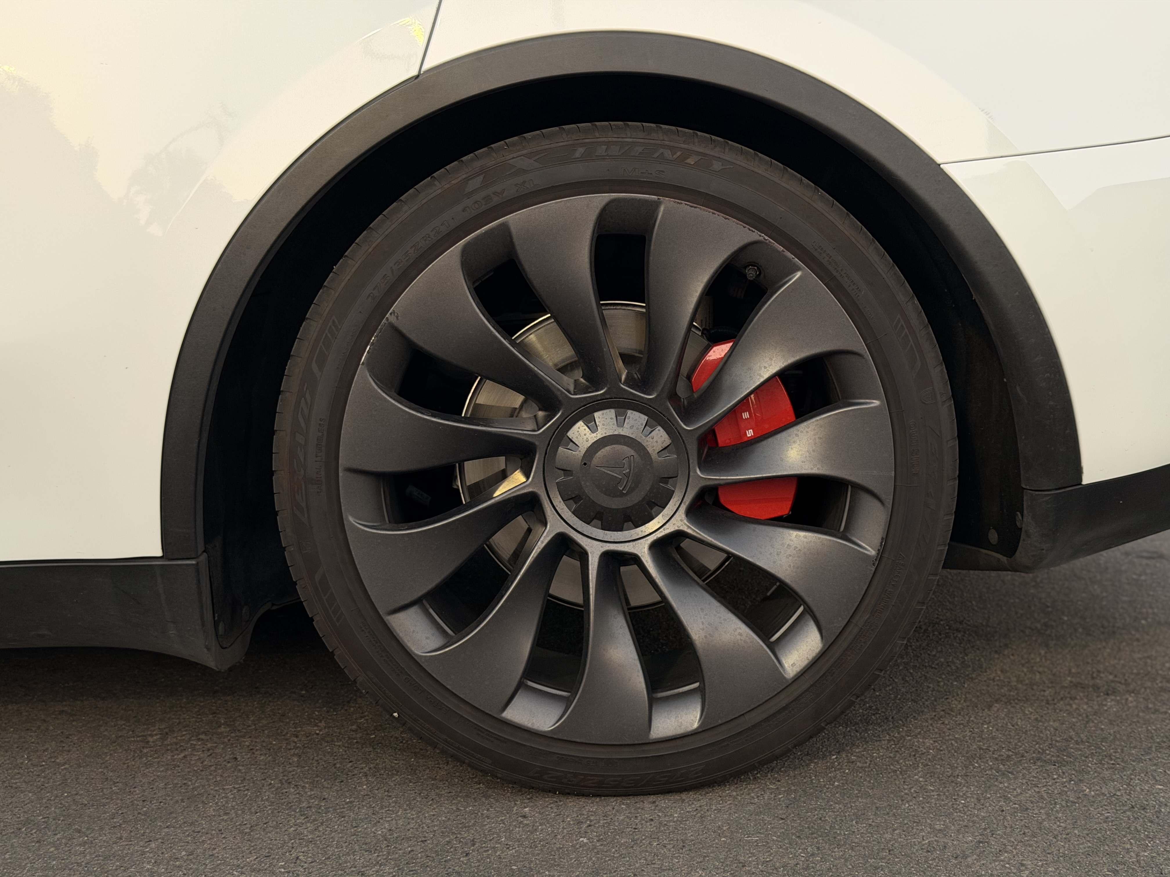 Used 2023 Tesla Model Y Performance AWD/4WD image 24