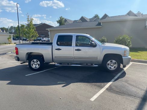 Used 2011 Chevrolet Silverado 1500 LT w/ All-Star Edition image 14