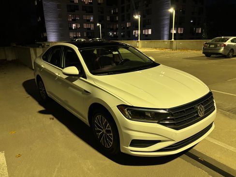 Used 2019 Volkswagen Jetta SEL w/ Cold Weather Package image 1