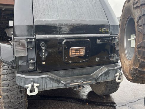 Used 2017 Jeep Wrangler Unlimited Sport w/ Quick Order Package 24S image 11