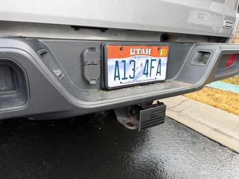 Used 2020 Jeep Gladiator Overland image 18