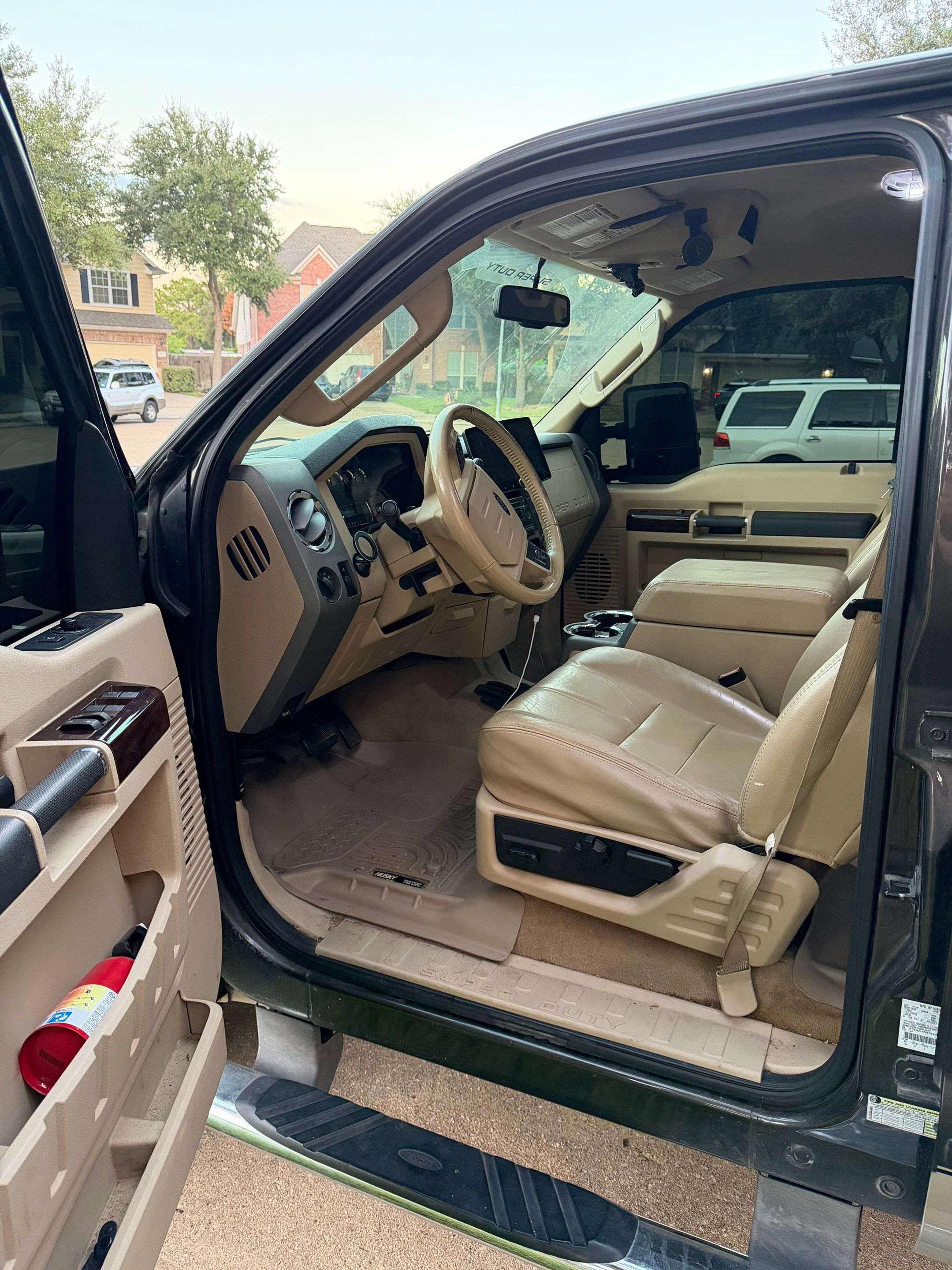 Used 2008 Ford F250 FX4 AWD/4WD image 6