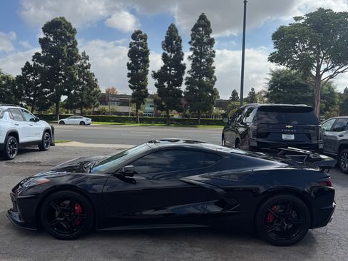 Used 2022 Chevrolet Corvette Stingray Coupe w/ 1LT image 8