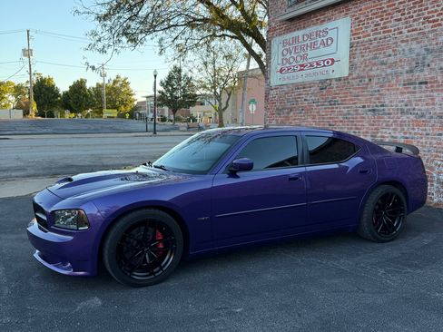Used 2007 Dodge Charger SRT8 w/ SRT Option Group III image 4