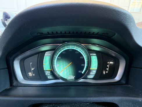 Used 2014 Volvo XC70 3.2 image 4