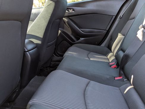 Used 2015 MAZDA MAZDA3 i Touring image 11