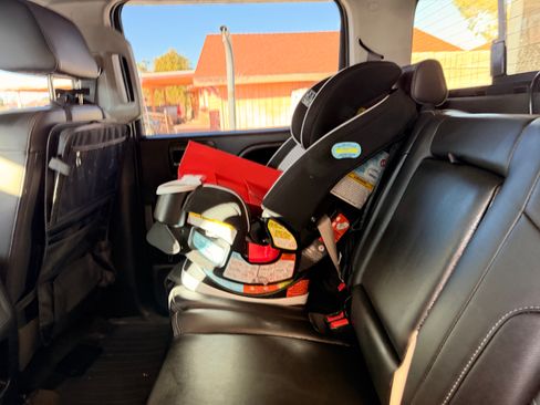 Used 2016 GMC Sierra 2500 Denali w/ Suspension Package, Off-Road image 13