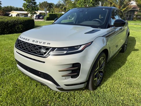 Used 2023 Land Rover Range Rover Evoque R-Dynamic SE AWD/4WD image 2