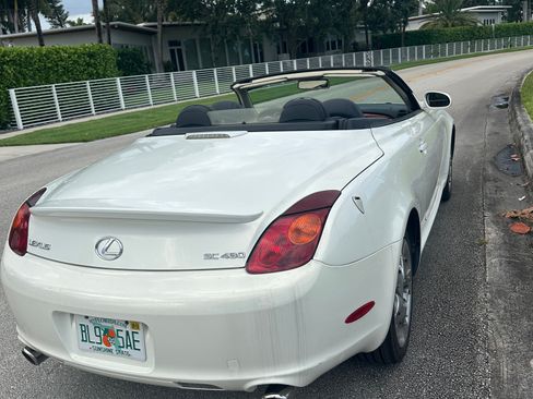 Used 2005 Lexus SC 430 Convertible RWD image 6