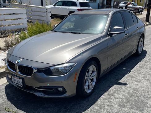 Used 2016 BMW 328i Sedan RWD image 1