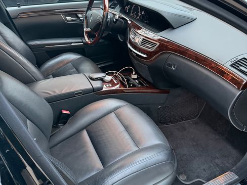 Used 2011 Mercedes-Benz S 550 4MATIC image 15