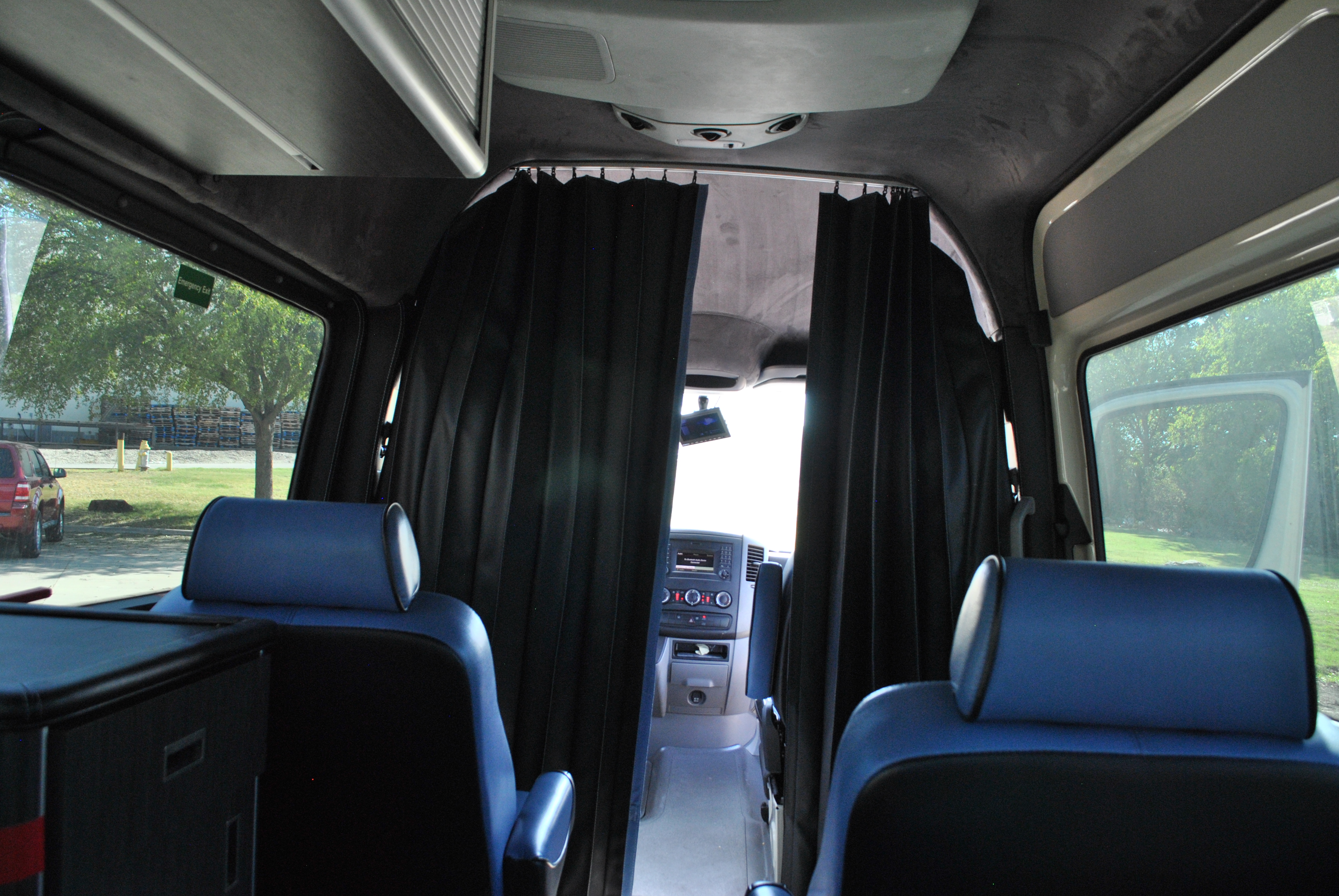 Used 2016 Mercedes-Benz Sprinter 2500 image 16