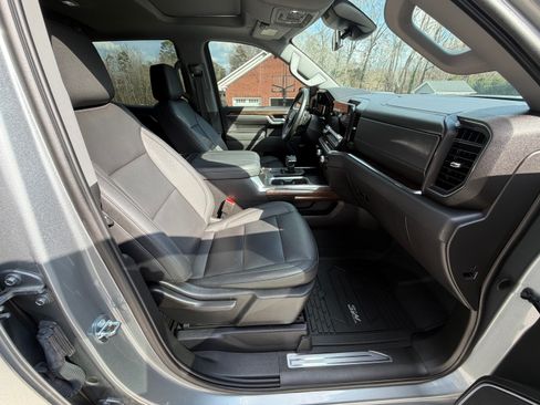 Used 2023 GMC Sierra 1500 Elevation w/ Elevation Premium Package image 22